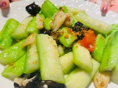蒜蓉木耳炒海南丝瓜-闻见中国海南菜(K11店)
