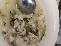 -严记小天府酸菜鱼(西四路店)