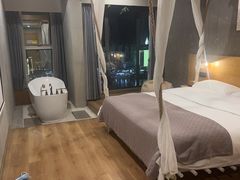 -闲隅江景艺术酒店(解放碑洪崖洞总店)