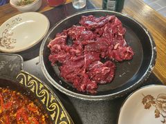 -小志家.鲜牦牛肉牛杂火锅野生菌汤锅