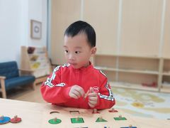 -蒙蒙狮蒙台梭利儿童之家