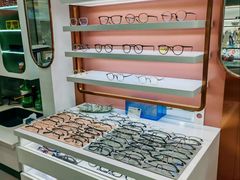 -GOOMI久米眼镜·蔡司·依视路·明月官方授权店(龙德紫金店)