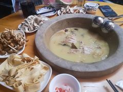 -云南野生菌石锅鱼石锅鸡(大金塔店)