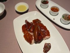 富贵脆皮鸡-新荣记(南京西路店)