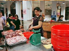 -标记美食新鲜猪杂(兴南大道店)