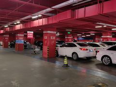 -欧尚超市苏州店停车场(金鸡湖路店)
