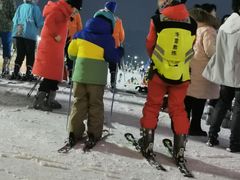 -采薇庄园四季滑雪场