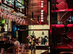 -FOUR PLAY BAR