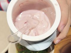 -老牌坊云南鱼豆花火锅(爱建店)