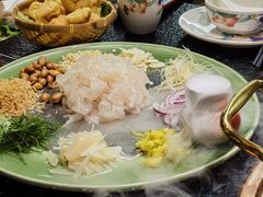 -得意咚瓜·顺德鱼生·冬瓜火锅(深圳首店)