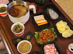 -海底捞火锅(新松江路生日主题店)