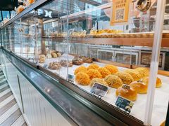面包甜点陈列柜-牛角村(大族广场店)