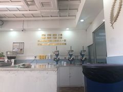 -美肴冰品·汉堡·牛腩饭(总店)