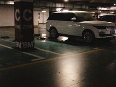 -正大乐城-停车场