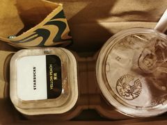 -星巴克臻选(北京银泰店)