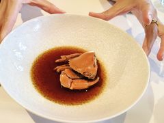 琥珀黄酒熟醉奄仔蟹-新荣记(建国门外大街店)