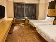 -全季酒店(上海青浦吾悦广场淀山湖大道店)