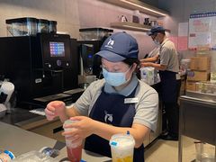 椰云芒芒-luckincoffee瑞幸咖啡(新华大厦店)