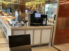 -大中华希尔顿酒店-念自助餐·嗨啤·小龙虾