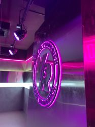 -YOUNGRICH街舞工作室