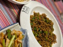 -香巴拉云南餐厅(华莱坞店)