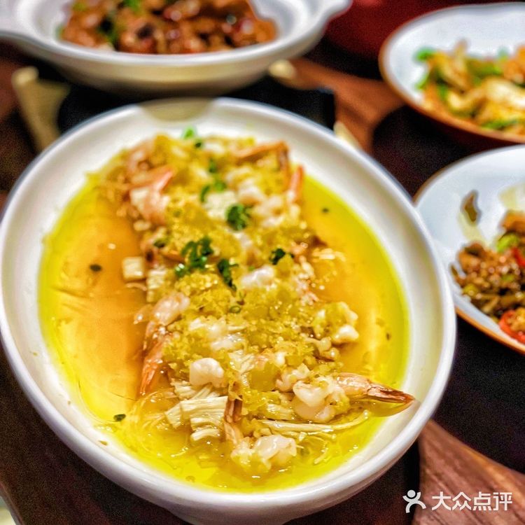 胡子大厨新店来啦！，魔都人气小炒肉，超级下饭