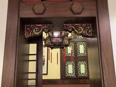 -梅龙镇酒家(南京西路总店)
