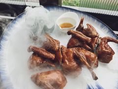 金牌烤乳鸽-夜宴江景餐厅