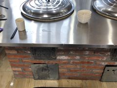-粘豆包柴火铁锅炖