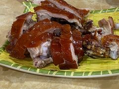 -黄记四更烤乳猪店