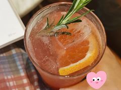 西柚-彳亍咖啡·这里(水湾路店)