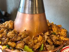 二哥芋儿蛙-炉小二铜锅牛蛙•川湘菜(三里屯店)