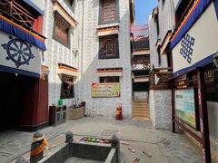 -八廓街-根敦群培纪念馆