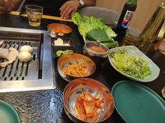 -臻牛烤肉