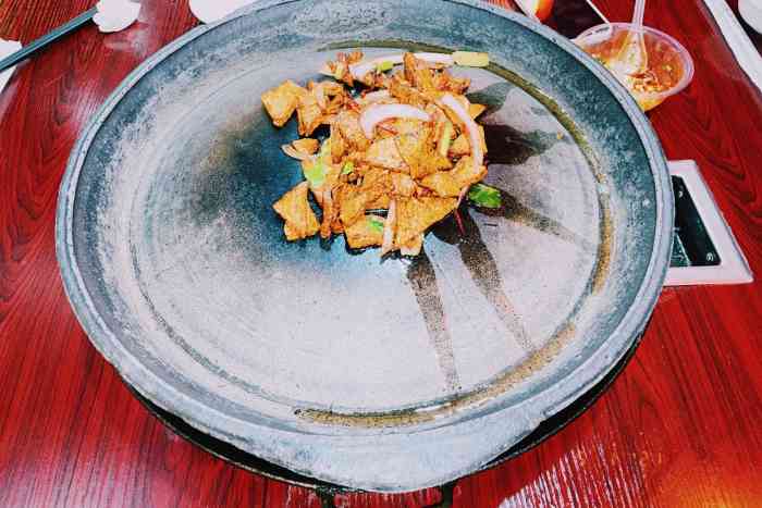 一烙锅(友谊路店)-"应该算是比较大得烙锅店了,盐务街那里还有.