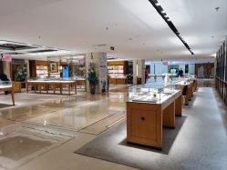 -北京七彩云南翡翠珠宝旗舰店(月坛店)