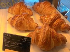 -BONBON BAKERY