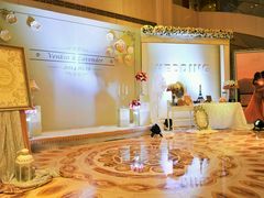 平湖白金汉爵-星尚嫁日(红星国际广场店)