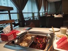 -海底捞火锅鲜切牛肉主题店(长寿路店)