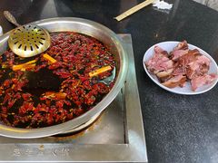 -九尺赵老四鲜鹅肠火锅