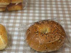 腊肠梅干菜贝果-自然熟Bakery(纬四路店)