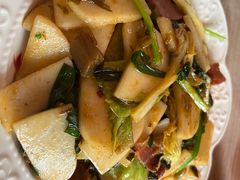 -缘生态云南菜·野生菌庭院餐厅(华侨城店)