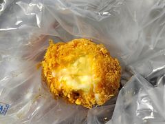 蟹黄酥松小贝-鲍师傅糕点(西站店)