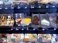 面包甜点陈列柜-星巴克(深圳龙岗天安数码城店)