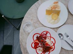 红丝绒蛋糕冰淇淋-城市露台景观餐厅(淮海路店)
