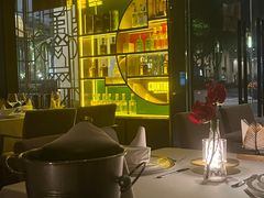 -Mogul Eatery·大亨餐酒馆