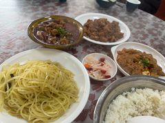 -曾氏肥肠馆(凯瑞雅居店)