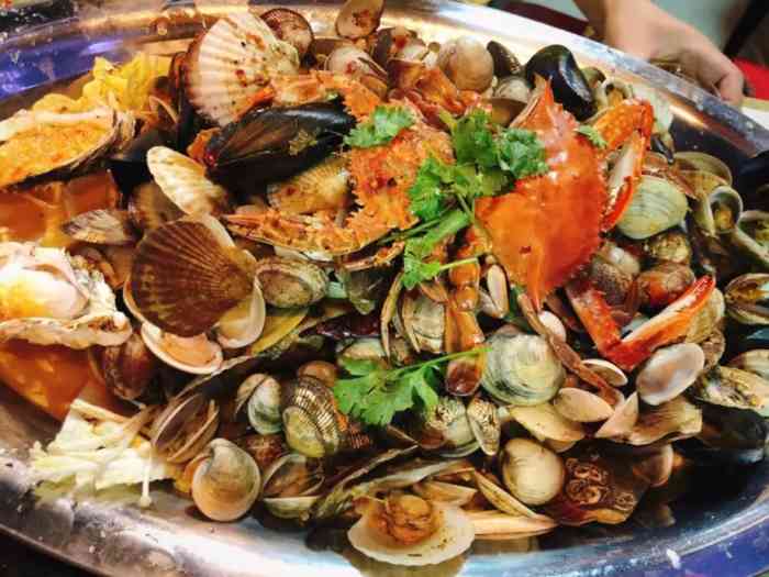 李记大连海鲜烧烤火锅-"不是第一次去了,味道不错哦,服务员也很热.