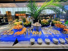 -飨食汇全日制餐厅·昆山皇冠假日酒店(九方店)