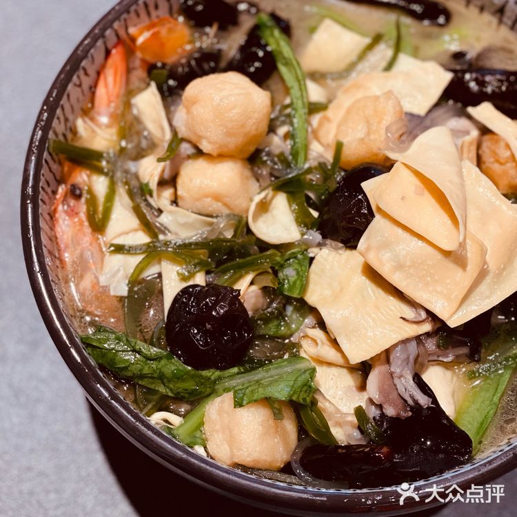 寻味大连 金碧辉煌社区烧烤专营店勤俭街店